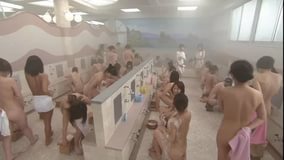 Бесплатно смотреть скрытая камера женская баня