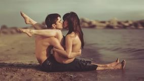 Любовь секс на пляже картинки